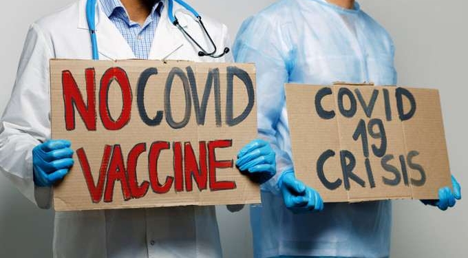 AAPS Survey Says Majority of Physicians Decline COVID Jab, Citing ‘Significant Adverse Reaction’