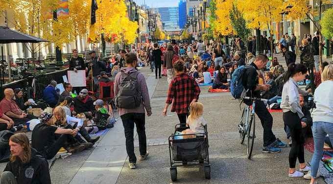 Picnic Protests Sweep the World, Plus Other Solutions to Mandates and Lockdowns | James Corbett #SolutionsWatch
