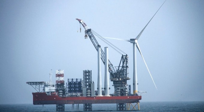 Offshore Wind Farms Could Help Capture Carbon from Air and Store It Long-Term – Using Energy that Would Otherwise Go To Waste