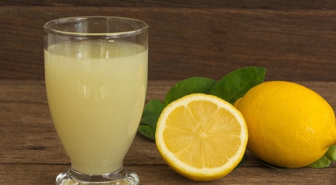 The Real Benefits of Lemon Water According to Science